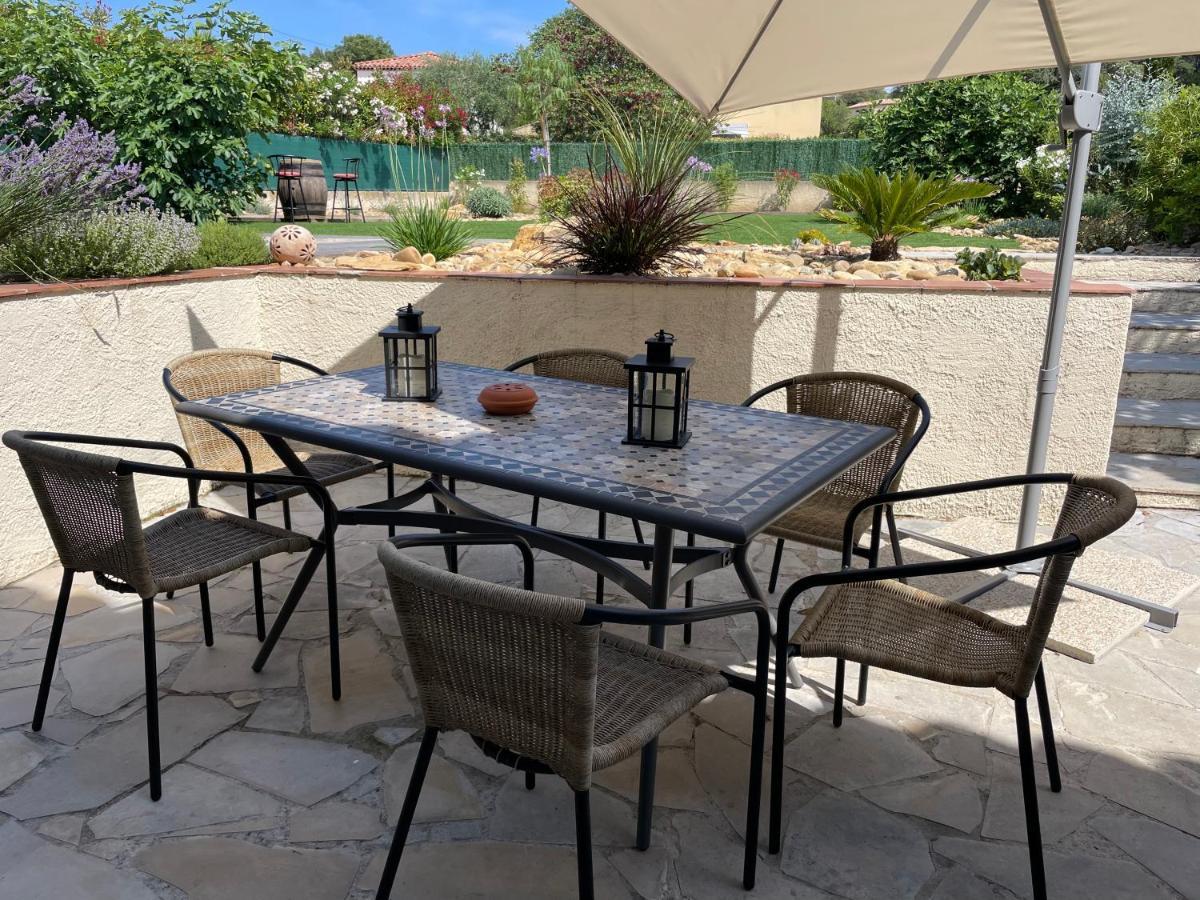 Mas Provencale Jardin Piscine Saint-Cyr-sur-Mer Exterior foto